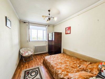 4 camere Titan, bloc reabilitat – metrou și parc la câțiva pași