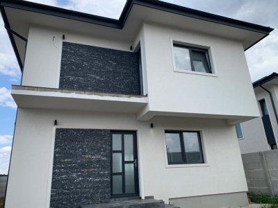De vanzare Vila moderna, incalzire in pardoseala, langa padurea Pantelimon