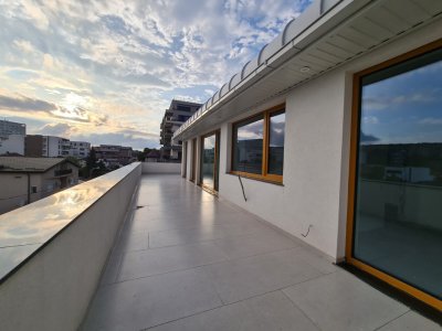 Apartament 4 camere cu terasa 50 mp, bloc boutique in zona Domenii