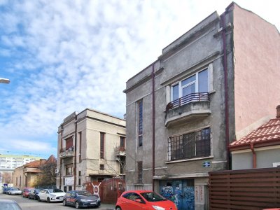 Vila cu curte de vanzare ULTRACENTRAL - 386 mp, 114 mp curte libera