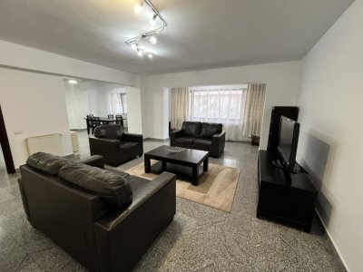 Apartament cu 5 camere de inchiriat - zona Aviatorilor