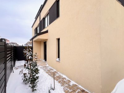 Vila in duplex I 4 dormitoare cu baie proprie I mansarda generoasa 