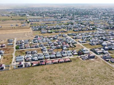 Teren Intravilan Rate Com Berceni | utilitati: curent in zona | #UG10