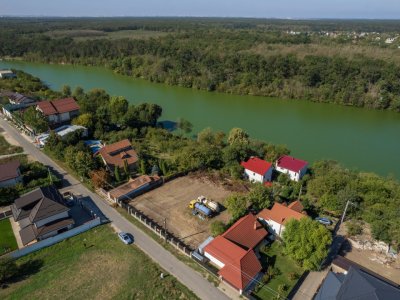 BRANESTI, TEREN CONSTRUCTII 1400 MP, DESCHIDERE 32 MP!