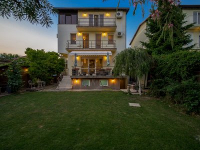 BULEVARDUL PIPERA - VILA 315 MP UTILI, LOT 462 MP, COMPLEX PRIVAT!