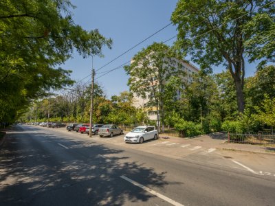 TITAN – BABA NOVAC, APARTAMENT 3 CAMERE 64 MP TOTAL, ETAJ 4 DIN 10, RENOVAT!