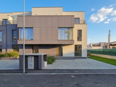 Vila exclusivista, prima inchiriere