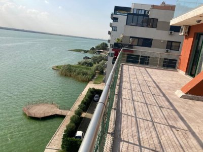 vânzare apartament cu terasa spațioasă vedere frontala lac 