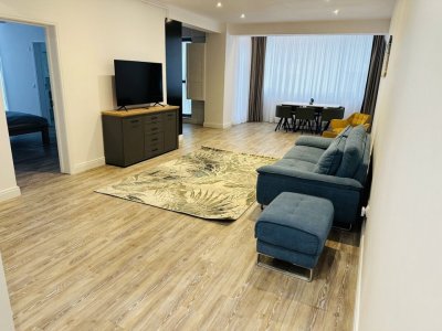 Apartament 3 camere Mamaia Nord  Vedere frontală la mare parcare inclusa 