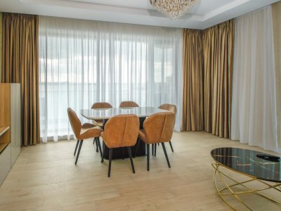 De închiriat – Apartament 3 camere cu vedere la lac, Lake On