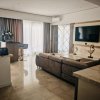 Apartament Premium cu Vedere la Mare – Faleza Nord Parcare subterană  thumb 1
