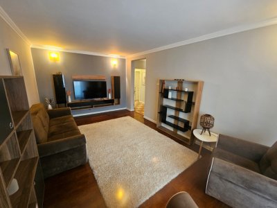 Apartament 3 camere de închiriat – Stadion / City Park Mall