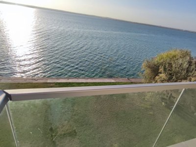 Vanzare Apartament Bulevardul Mamaia vedere lac parcare proprie 