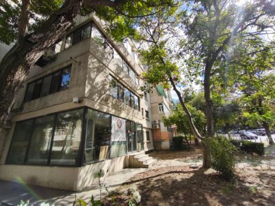 Închiriere Spatiu 100 mp. direct bulevard cu 4 încăperi independente