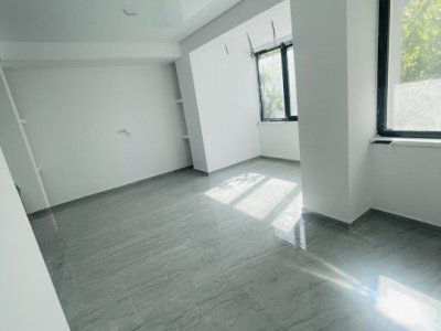 🏢 Închiriere Studio în  Clădire nouă – Faleză Nord, Strada Unirii