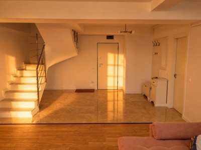 Inchiriere Duplex spațios 3 camere Faleza Nord bloc nou 