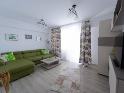 Exclusiv Apartament deosebit Mamaia  vedere frontala la lac extrasezon