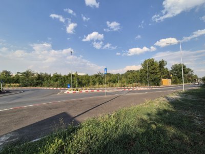 Voluntari - Popasului stradal inchiriere 1500 mp teren