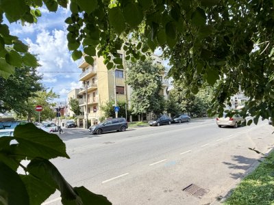 Apartament 237 mp  Barbu Văcărescu – Tei | Vedere Parcul Circului | Garaj 