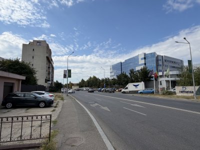 Spațiu de închiriat Băneasa 90 mp – showroom / office / clinică