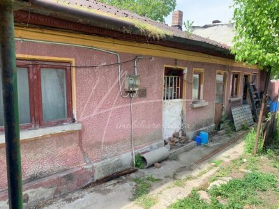 Teren 150 mp cu casa demolabila in sectorul 6 - Giulesti