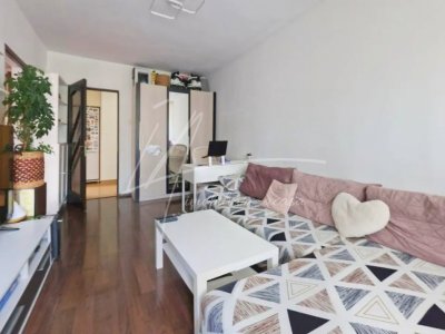 Apartament cu 2 camere și balcon însorit în Alexandru Obregia!