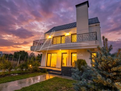 Vila smart. eleganta, arhitectura rafinata, in Cernica