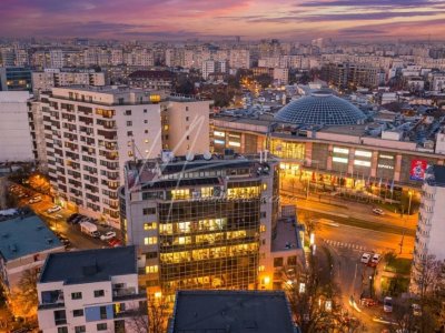 Bucuresti Mall Vitan, cladire de birouri clasa A