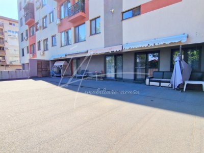 Apartament cu 5 camere-239 mp.+ terasa 358 mp. Prelungirea Ghencea 281- parter
